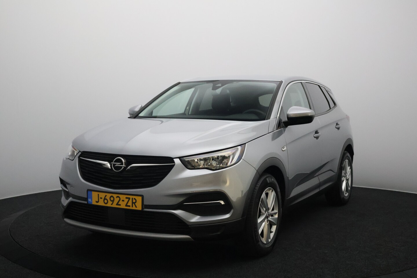 Opel Grandland X - 1.2 Turbo Business Executive | Automaat | Trekhaak | Stoel/Stuurverwarming - AutoWereld.nl