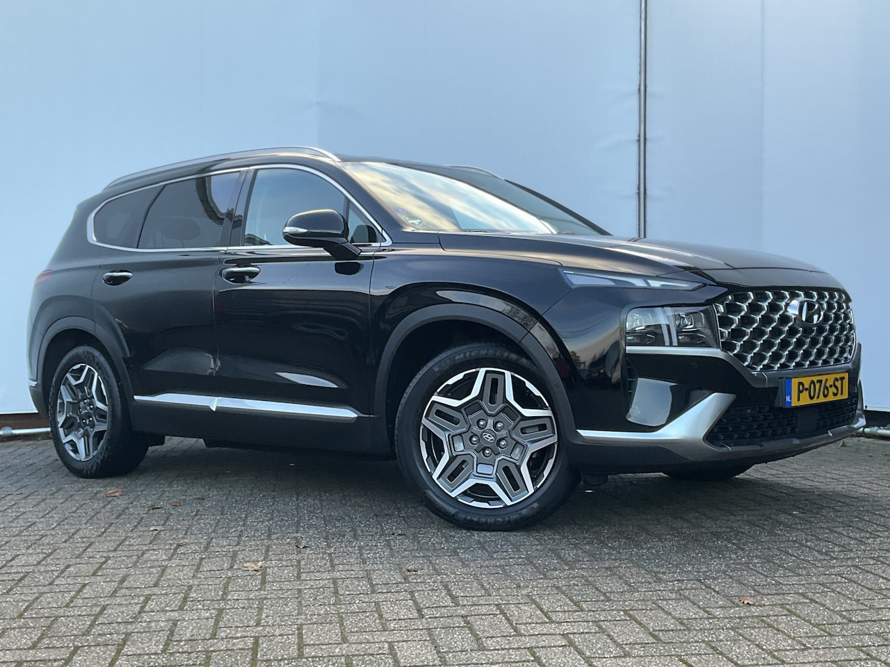 Hyundai Santa Fe - 7-Pers 1.6 T-GDI HEV Premium 7p. HUD Leer Stoelkoel+verw. 360° 7 Zits - AutoWereld.nl