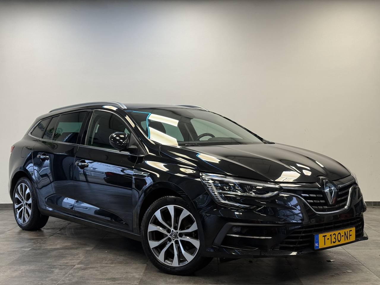 Renault Mégane Estate - 1.3 TCe 140 Techno Parkeerhulp ECC PDC 24 maanden garantie mogelijk (*vraag naar de voorwa - AutoWereld.nl