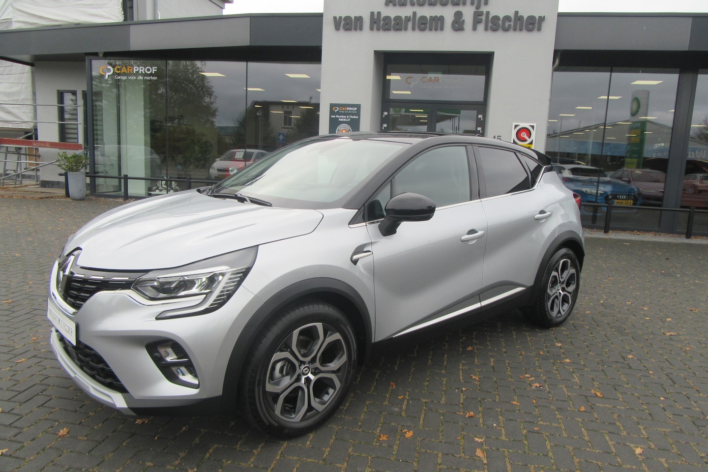 Renault Captur - 1.6 E-Tech Full Hybrid Techno, Camera, 18 Inch - AutoWereld.nl