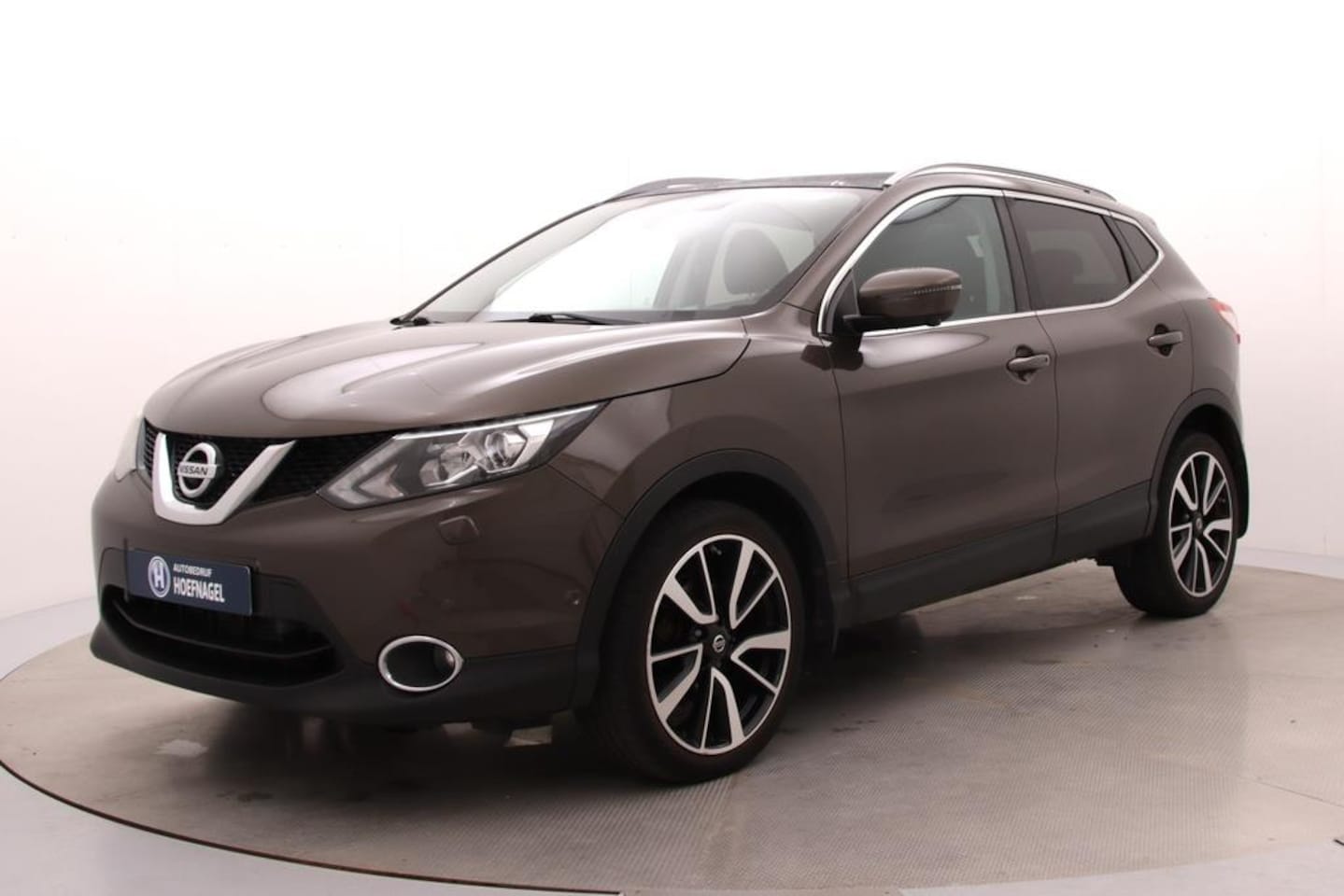 Nissan Qashqai - 1.2 Tekna Automaat | Panoramadak | Navigatie | Lederen Bekleding | Stoelverwarming | Camer - AutoWereld.nl