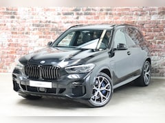 BMW X5 - xDrive45e High Executive M Sport Pakket Automaat / Panoramadak / Stoelventilatie / Driving