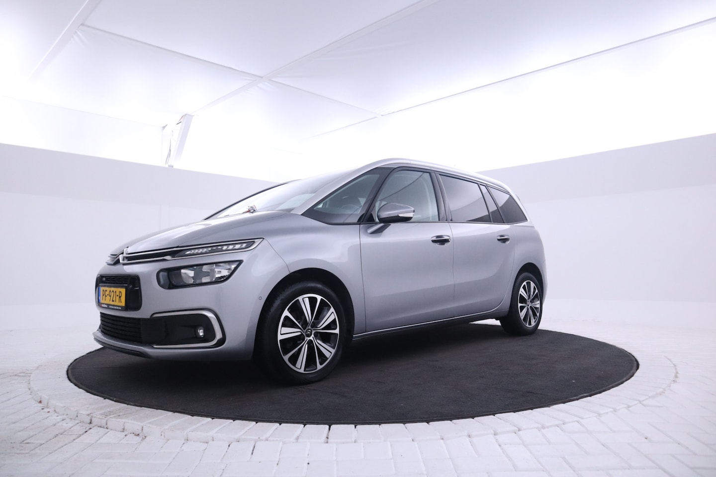Citroën Grand C4 Picasso - 1.2 PureTech Business - 7 Persoons, Navgiatie, Camera ,Climate, - AutoWereld.nl