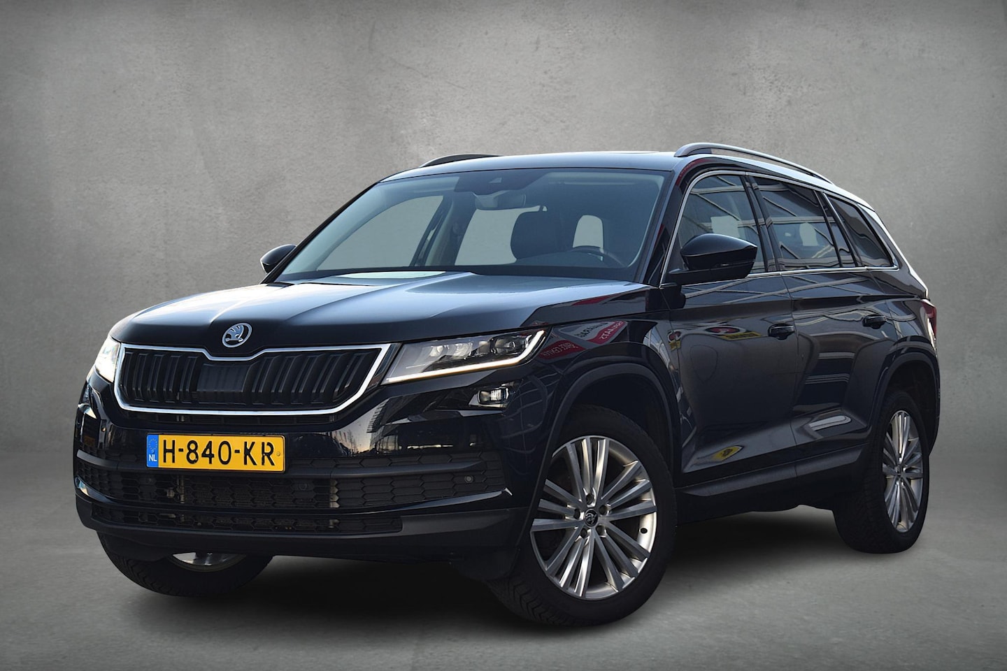 Skoda Kodiaq - 1.5 TSI Limited Business Edition | Pano | Half Leer | Apple CarPlay | Camera - AutoWereld.nl