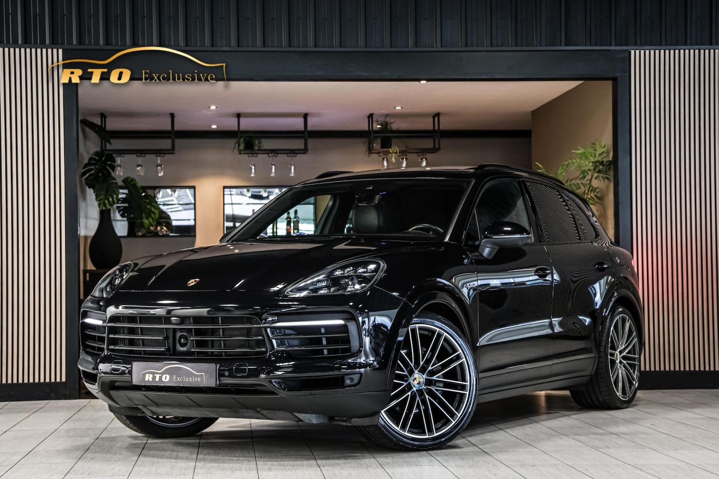 Porsche Cayenne - 3.0 E-Hybrid|ACC|PDLS+|Pano|PASM|Trekhaak - AutoWereld.nl
