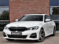 BMW 3-serie - 320i M-Sport Pano 19inch Laser HiFi Shadowline