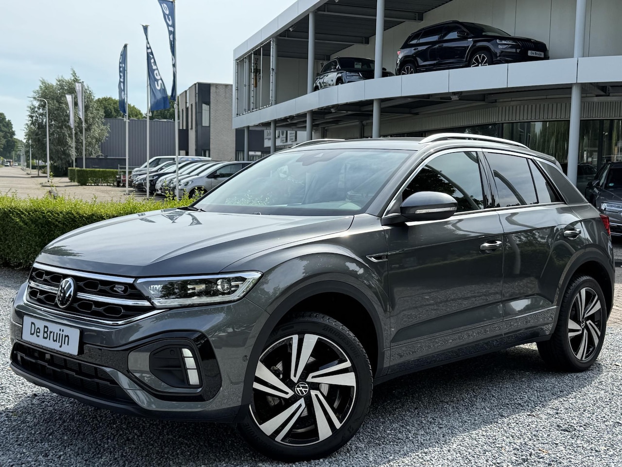 Volkswagen T-Roc - 1.5 TSI 150pk DSG R-Line (Trekhaak,Camera,IQ,Virtual) - AutoWereld.nl