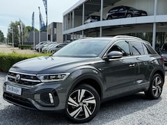 Volkswagen T-Roc - 1.5 TSI 150pk DSG R-Line (Trekhaak, Camera, IQ, Virtual)
