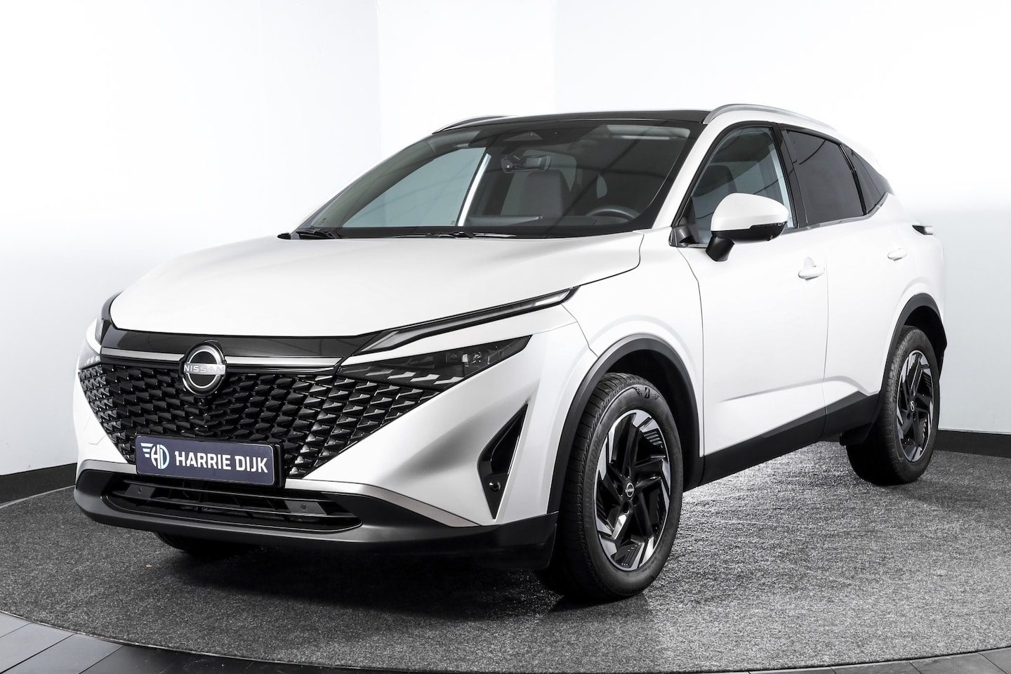 Nissan Qashqai - 1.3 MHEV 158 PK Xtronic N-Connecta - Automaat | Panodak | Cold Pack | Dig. Cockpit | Adapt - AutoWereld.nl