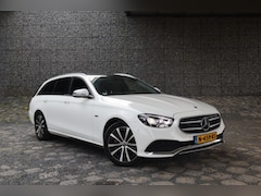Mercedes-Benz E-klasse Estate - 300 AMG | Plug in Hybride | Stoelverwarming | Trekhaak | Panoram