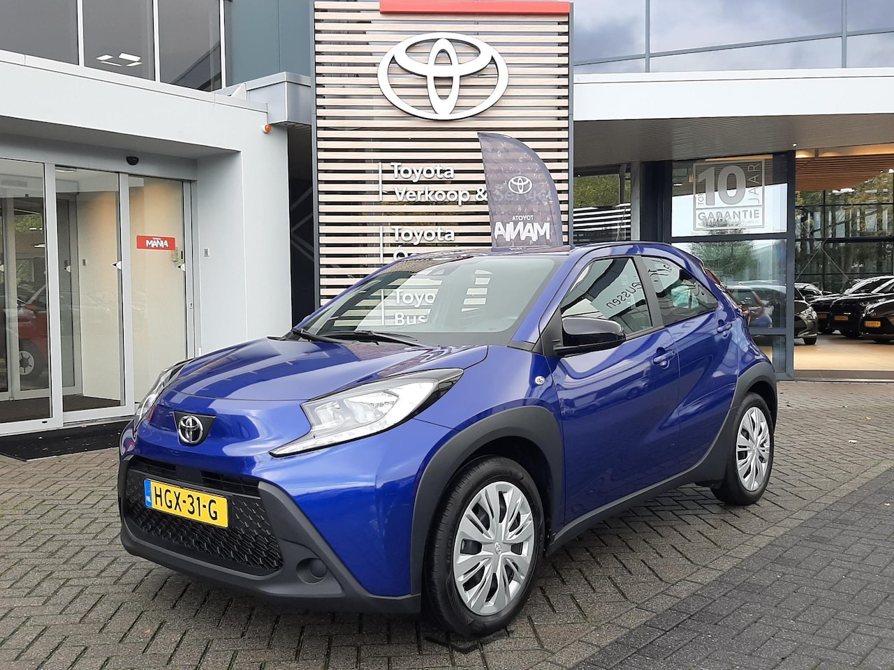 Toyota Aygo X - PLAY APPLE/ANDROID CAMERA AD-CRUISE NL-AUTO BLUETOOTH AIRCO - AutoWereld.nl