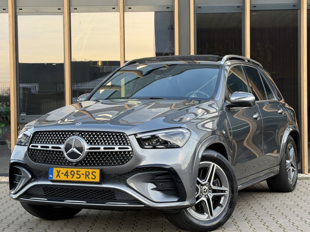 Mercedes-Benz GLE-Klasse - 400 e 4MATIC AMG Line Premium | NL auto | pano | stoelverkoeling - AutoWereld.nl