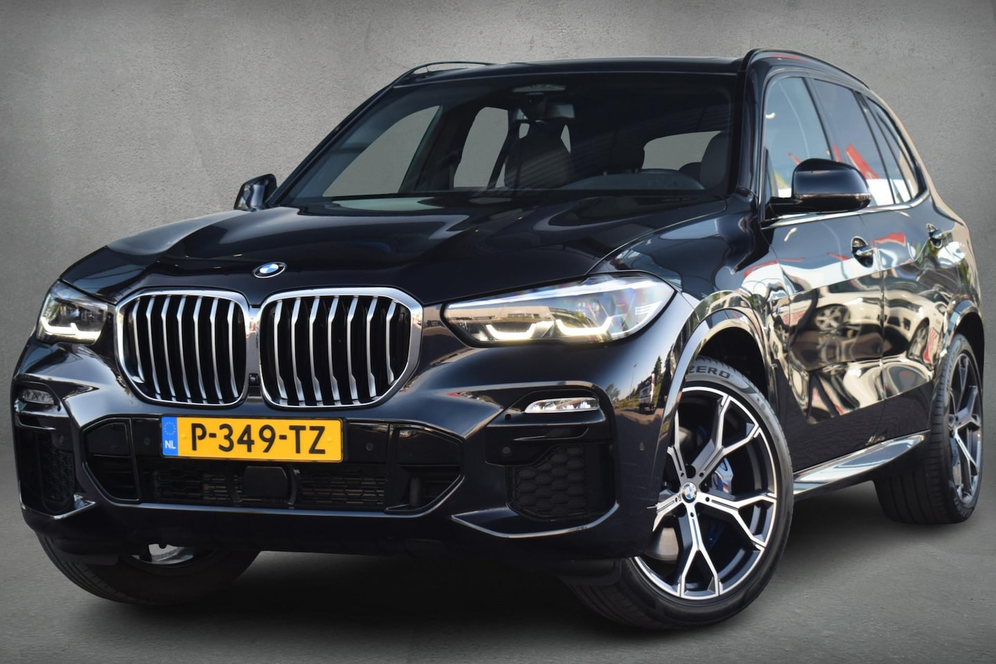 BMW X5 - xDrive40i High Executive | M-Sport | Pano | HUD | Memory | Stuurverw. - AutoWereld.nl