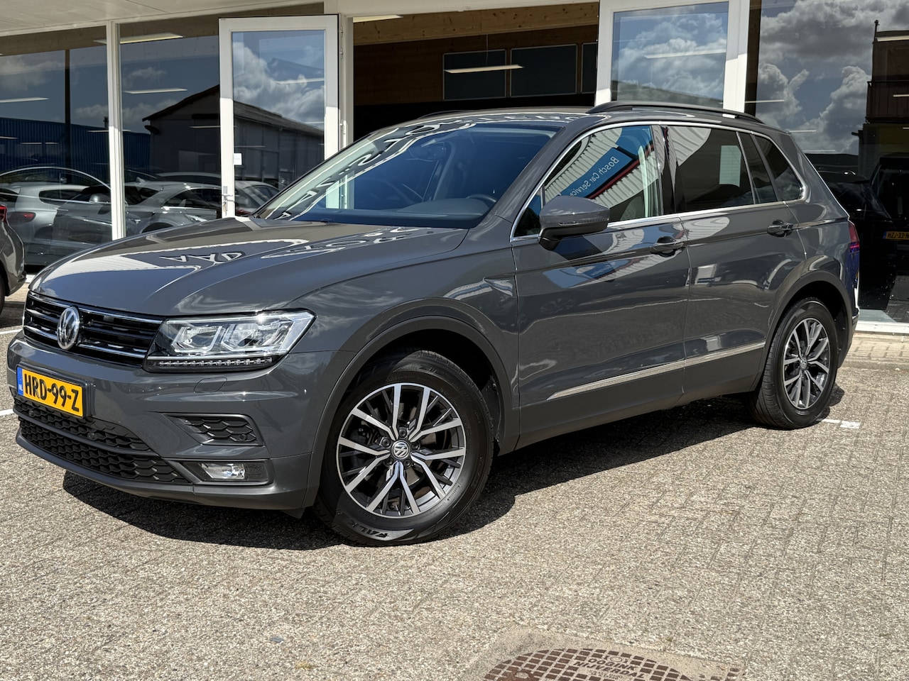 Volkswagen Tiguan - 1.4 TSI ACT Comfortline | Automaat | LED | Adapt. Cruise | Apple/Android | Stoelverwarming - AutoWereld.nl