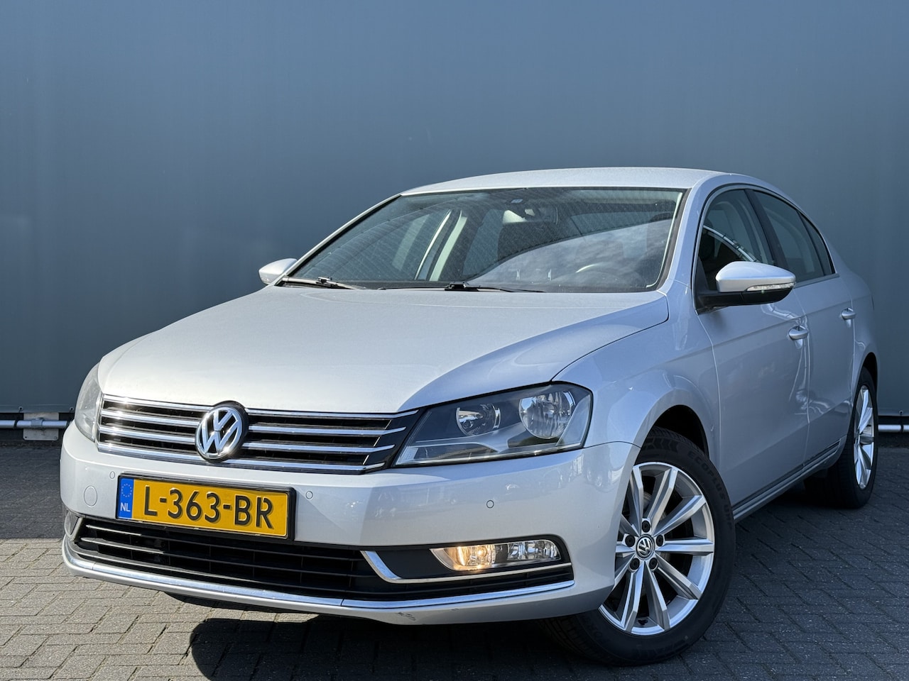 Volkswagen Passat - BWJ 2014 1.8 161 PK TSI Highline AUTOMAAT | CLIMA | CRUISE | PDC | LMV | STOELVERW. | MULT - AutoWereld.nl