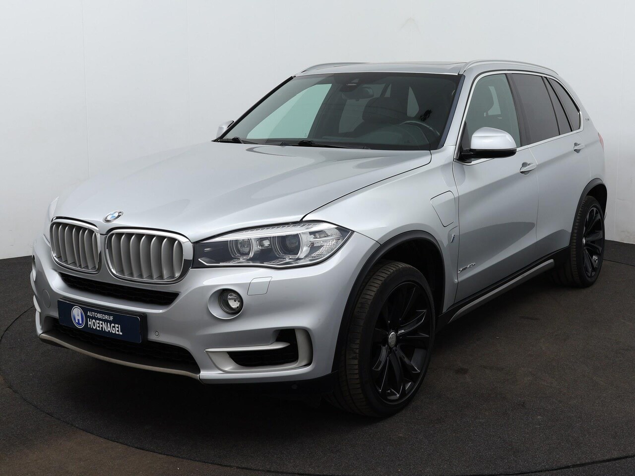 BMW X5 - XDrive40e iPerformance High Executive Automaat | Panoramadak | Camera | Stoelverwarming | - AutoWereld.nl