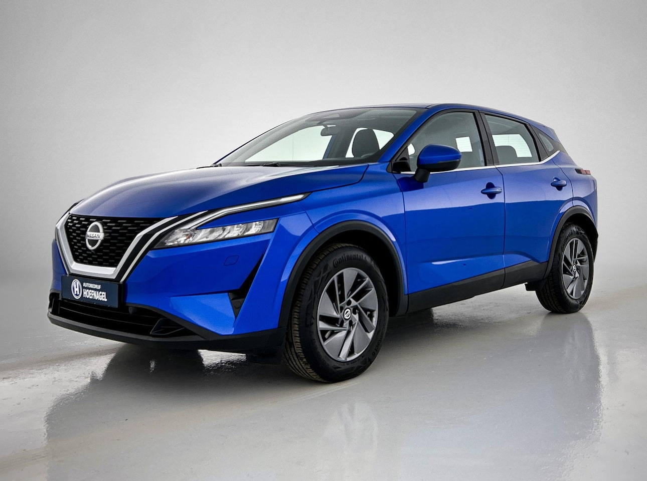 Nissan Qashqai - 1.3 MHEV Acenta | Stoelverwarming | Apple CarPlay | Blind Spot Warning | Camera | Parkeers - AutoWereld.nl