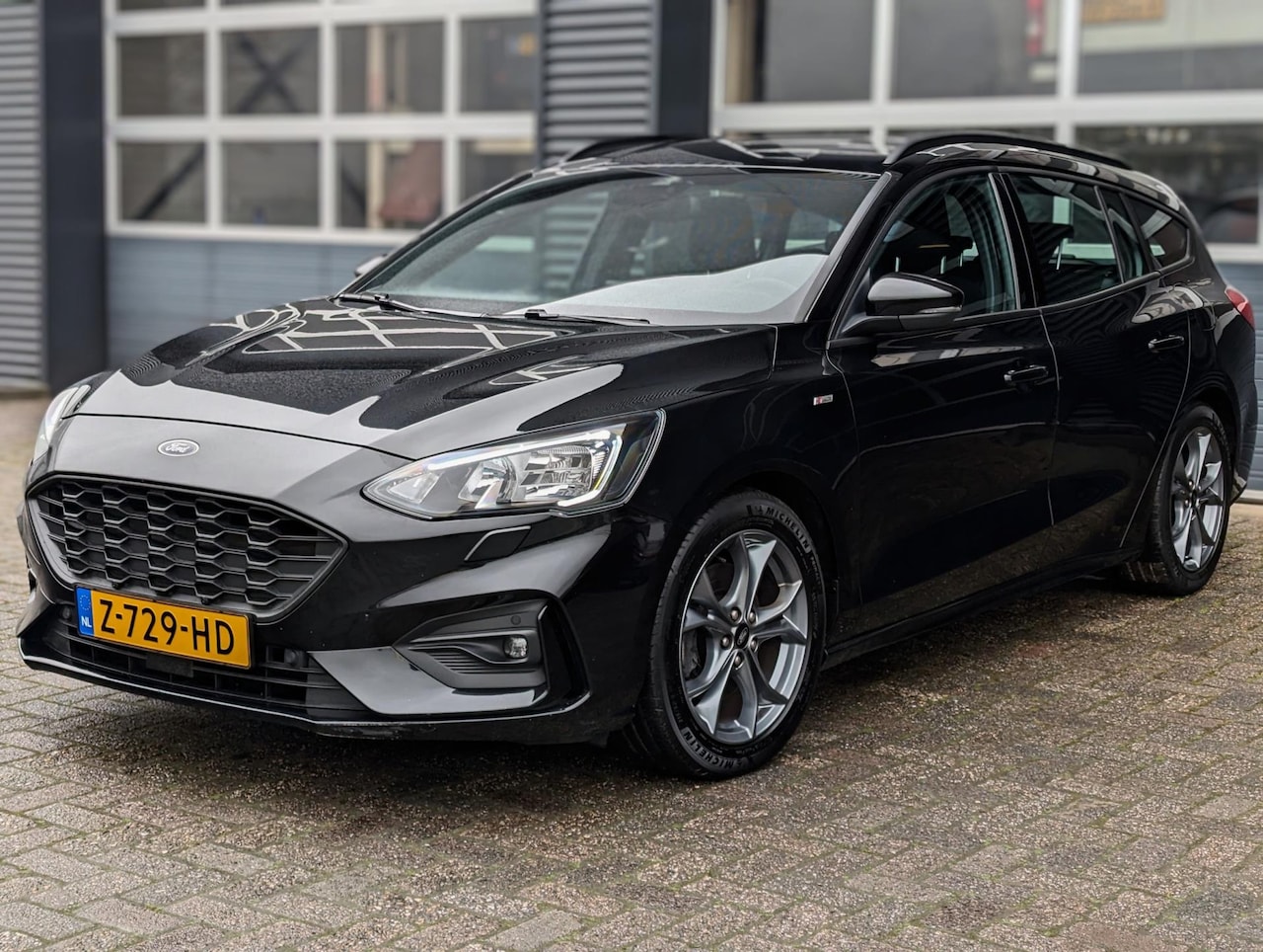 Ford Focus Wagon - 1.5 EcoBoost ST Line 180PK|Cruise|Stoelverw.| - AutoWereld.nl