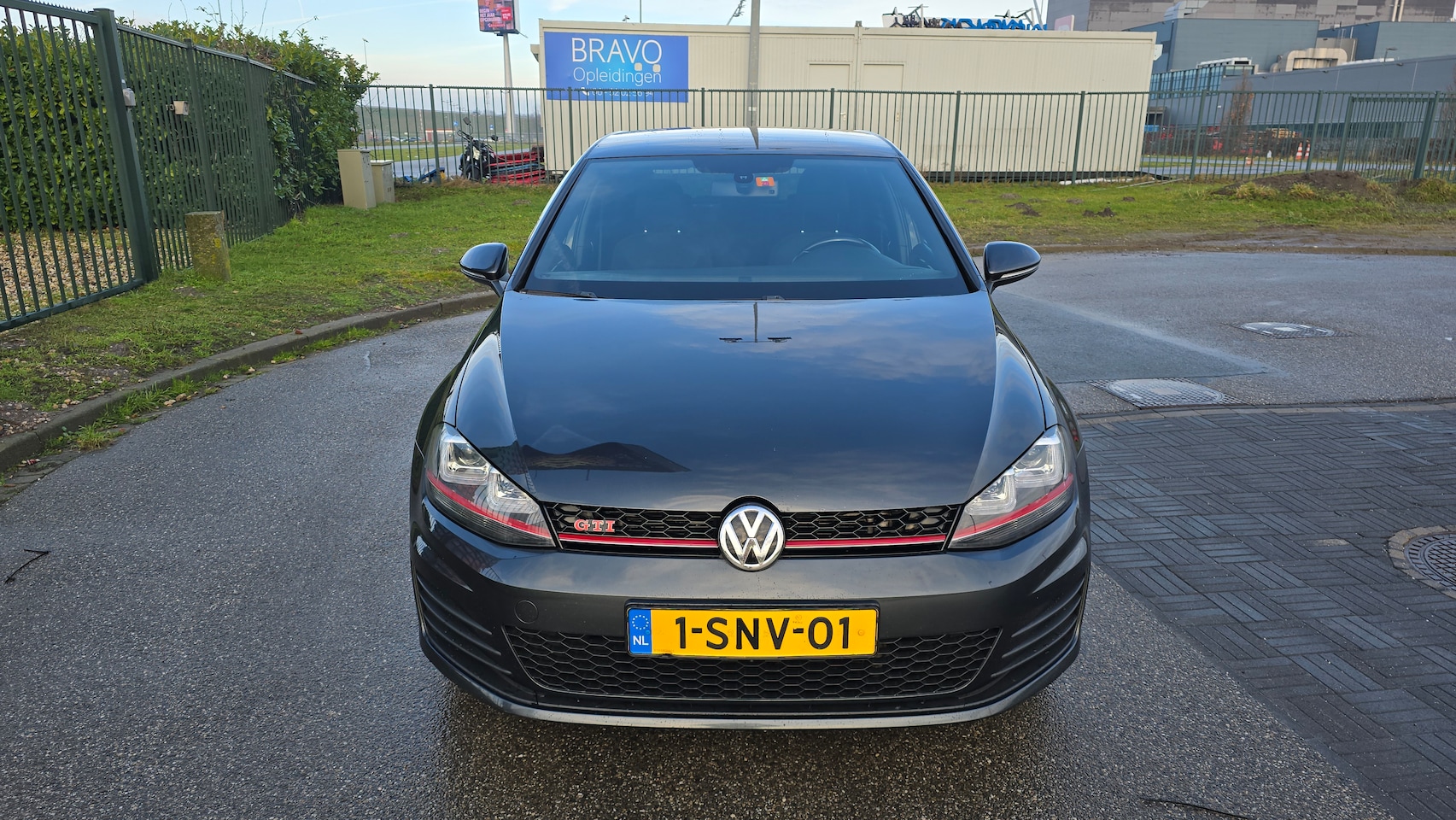 Volkswagen Golf - 2.0 TSI GTI - AutoWereld.nl
