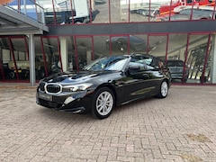 BMW 3-serie Touring - 320e | NL auto | Widescreen |