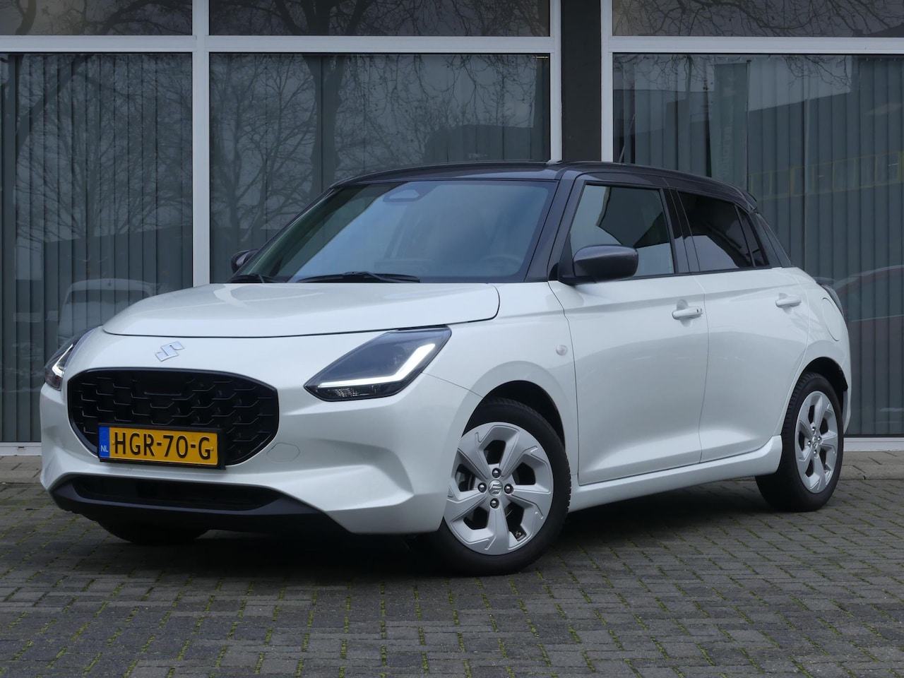 Suzuki Swift - 1.2 Select Smart Hybrid NL Auto, Dealer o.h, Cruise Control, Camera, Stoel v.w. - AutoWereld.nl