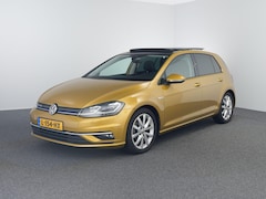 Volkswagen Golf - 1.5 TSI Highline | Standkachel | Stuur+stoel verwarming | LED | Pano | Virtual |