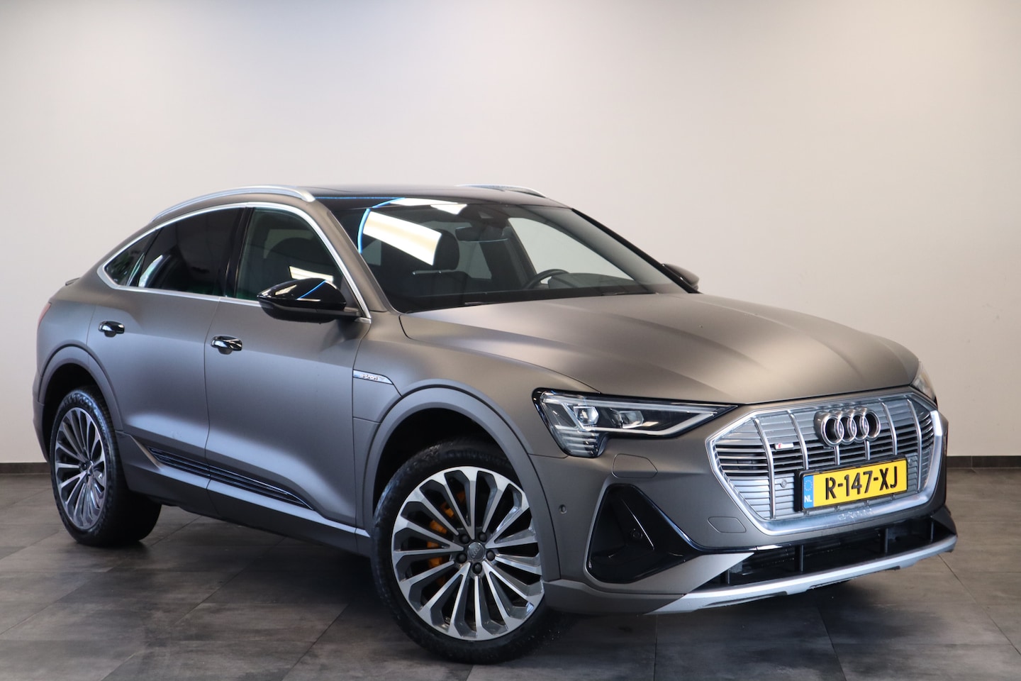 Audi e-tron Sportback - 55 quattro S edition 95 kWh ACC ECC 408PK Keyless go/entree - AutoWereld.nl