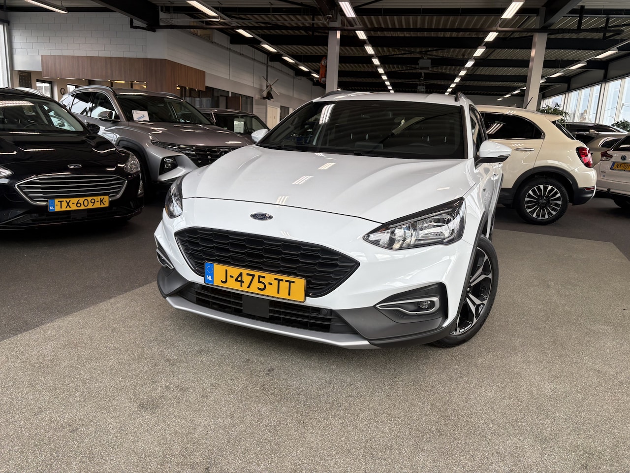 Ford Focus Wagon - 1.0 EcoB.Hybrid 155pk Active X Business KEYLESS/B&OAUDIO/CAMERA/NAVI/CARPLAY/18INCH - AutoWereld.nl