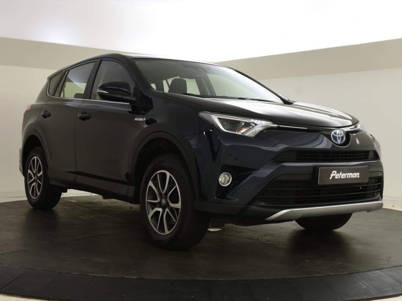 Toyota RAV4 - 2.5 Hybrid Dynamic 197PK Navi | Automaat | Cruise | Trekhaak - AutoWereld.nl