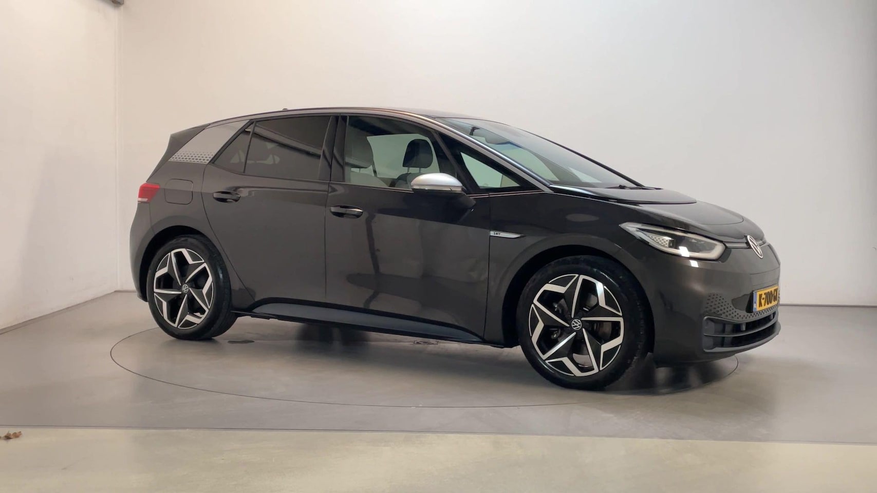 Volkswagen ID.3 - First Plus 58 kWh LED Stoelverwarming Navigatie Camera - AutoWereld.nl