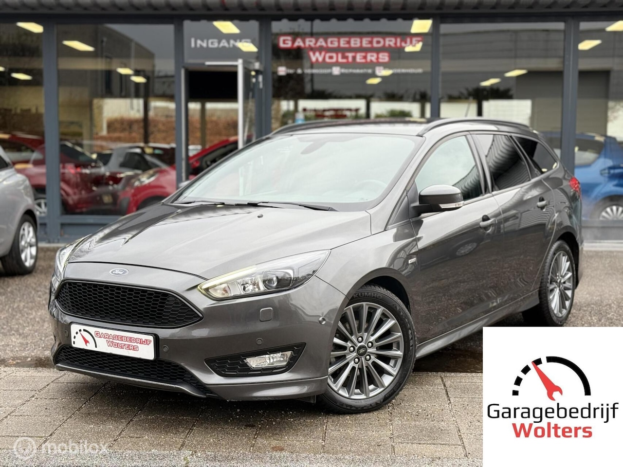 Ford Focus Wagon - 1.0 ST line 140PK nieuwe distributie - AutoWereld.nl