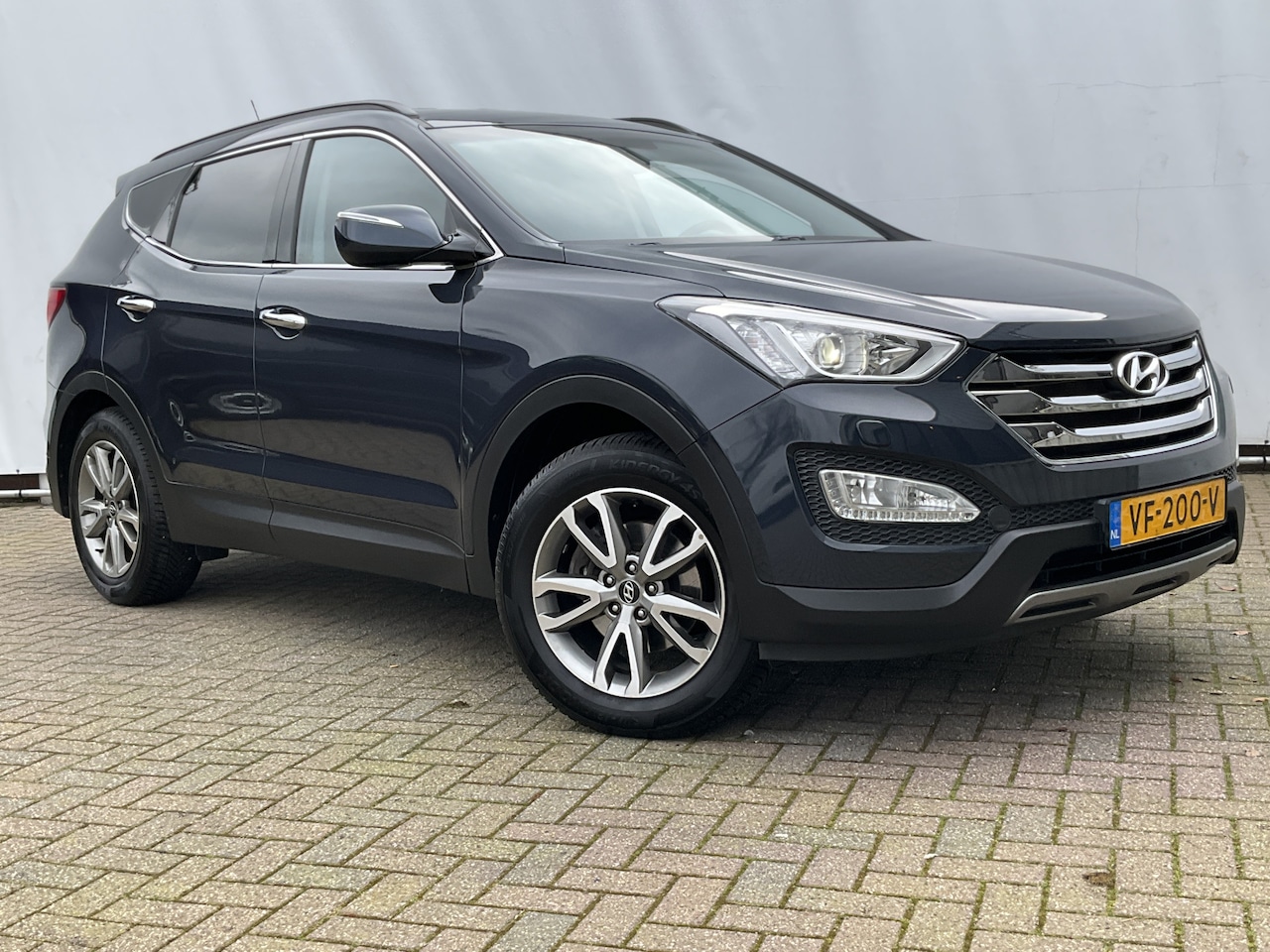Hyundai Santa Fe - 2.4 GDI 192pk MARGE 56dkm+NAP Grijs kent* Navi/Camera Trekhaak (2500kg) Business Edition - AutoWereld.nl