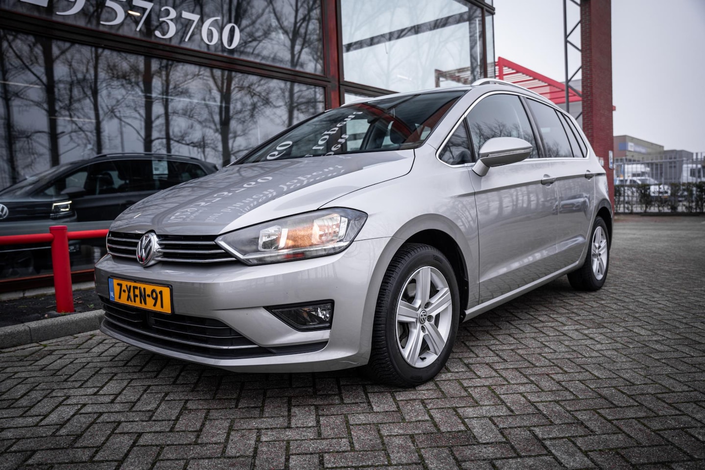 Volkswagen Golf Sportsvan - 1.4 TSI Highline | Automaat | Trekhaak | Adaptieve cruise control | Navigatie | - AutoWereld.nl