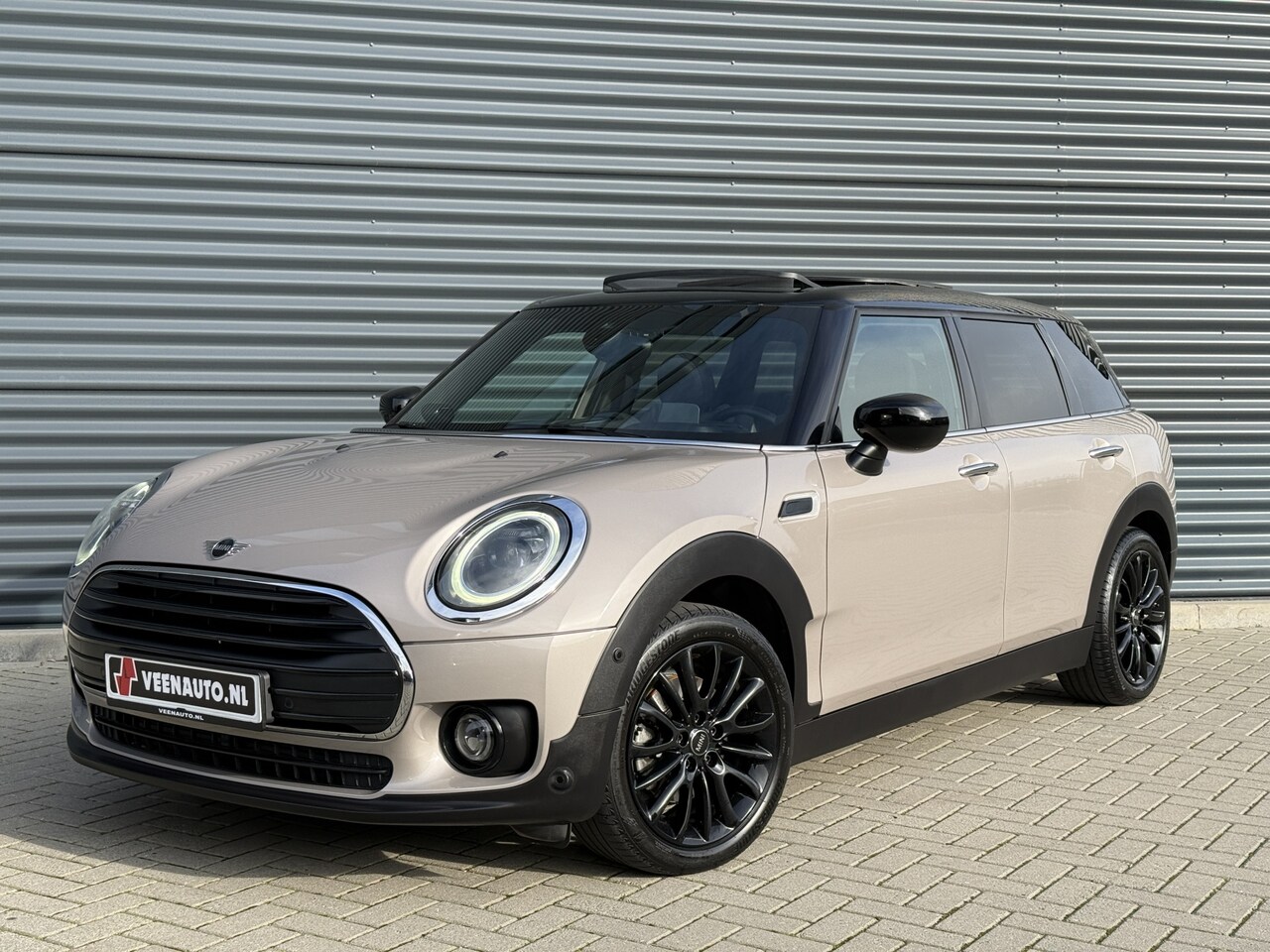 MINI Clubman - 1.5 Cooper Pano/H&K/Camera/Apple - AutoWereld.nl