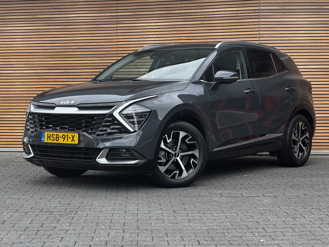 Kia Sportage - 1.6 T-GDi MHEV Dynamic Plus Edition Camera / Navi / Winterpack / 18 "lm velg / Led / Carpl - AutoWereld.nl