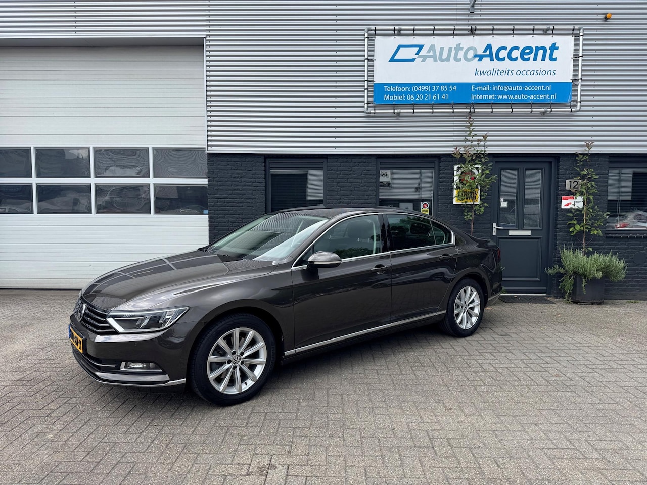 Volkswagen Passat - 1.4 TSI ACT Highline 1.4 TSI ACT Highline - AutoWereld.nl