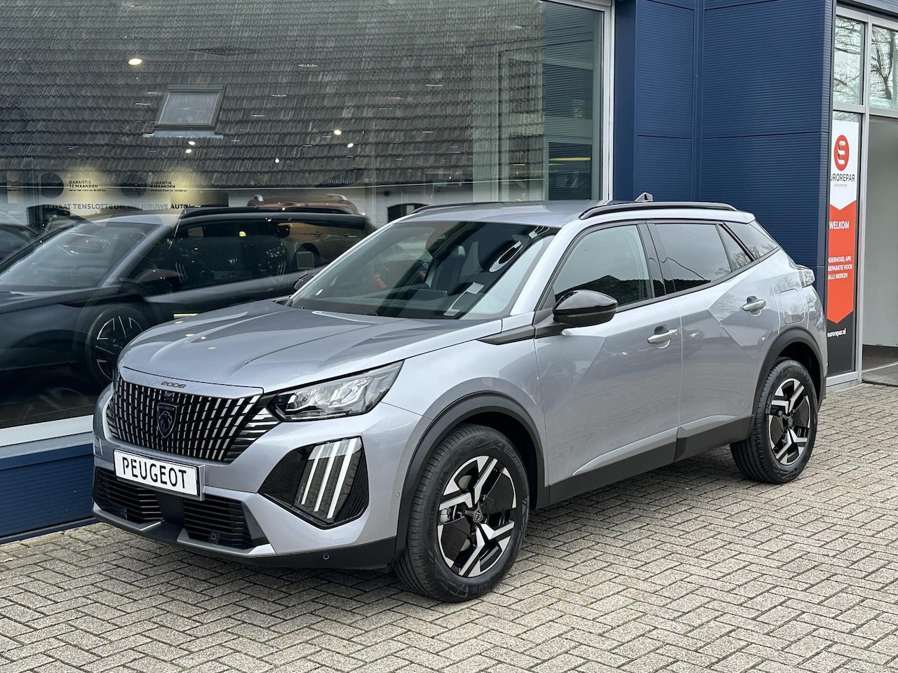 Peugeot 2008 - 1.2 Hybrid 145 PK Allure Automaat | 2025 Auto | Hybride Elektrisch rijden met Automaat | K - AutoWereld.nl