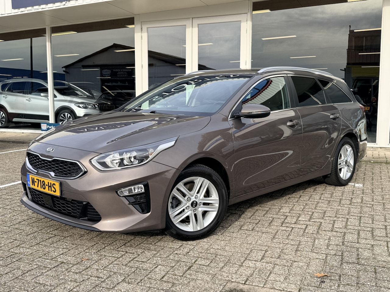 Kia Cee'd Sportswagon - Ceed 1.5 T-GDi 160pk DynamicPlusLine | Automaat | LED | Apple Carplay | Keyless | Adapt.Cr - AutoWereld.nl