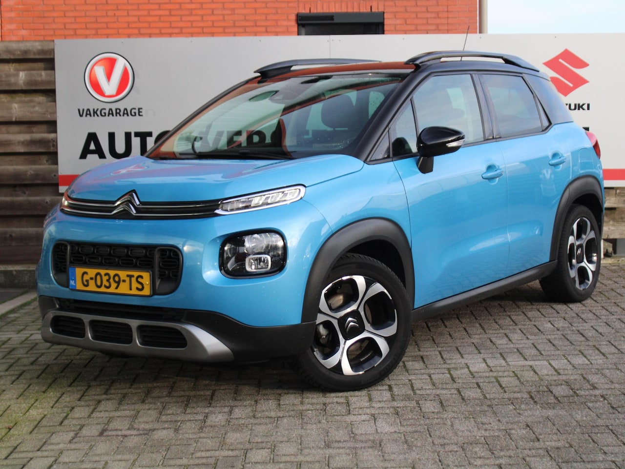 Citroën C3 Aircross - 1.2 PureTech S&S Business Panorama dak, Cruise Control, Stoelverwarming, Navigatie, Parkee - AutoWereld.nl