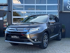 Mitsubishi Outlander - 2.0 Instyle / Leder / Camera / 7P