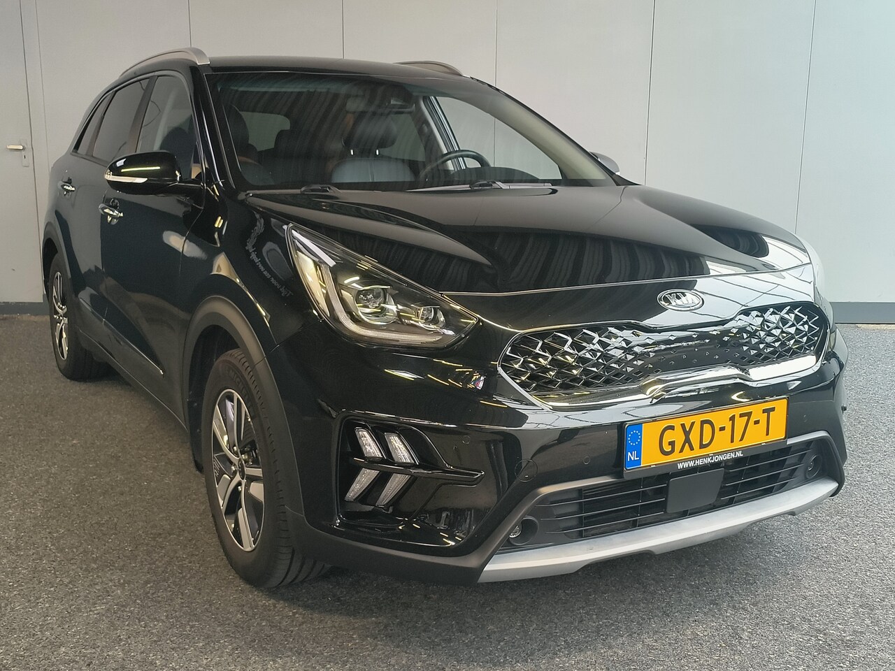 Kia Niro - 1.6 GDi PHEV ExecutiveLine Rijklaar + Fabrieksgarantie tot 03-2028 Henk Jongen Auto's in H - AutoWereld.nl