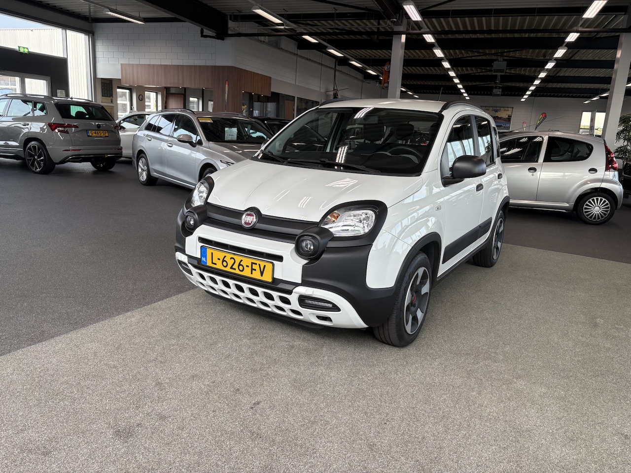 Fiat Panda - 1.0 Hybrid City Cross CLIMA/MEDIA/DAB/LED/17.000KM!! - AutoWereld.nl