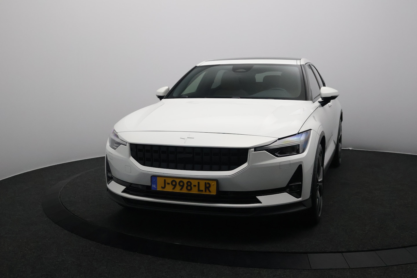 Polestar 2 - Long Range Dual Motor Launch Edition Performance Pack 78kWh SOH 92,7% | Trekhaak | 360° Ca - AutoWereld.nl