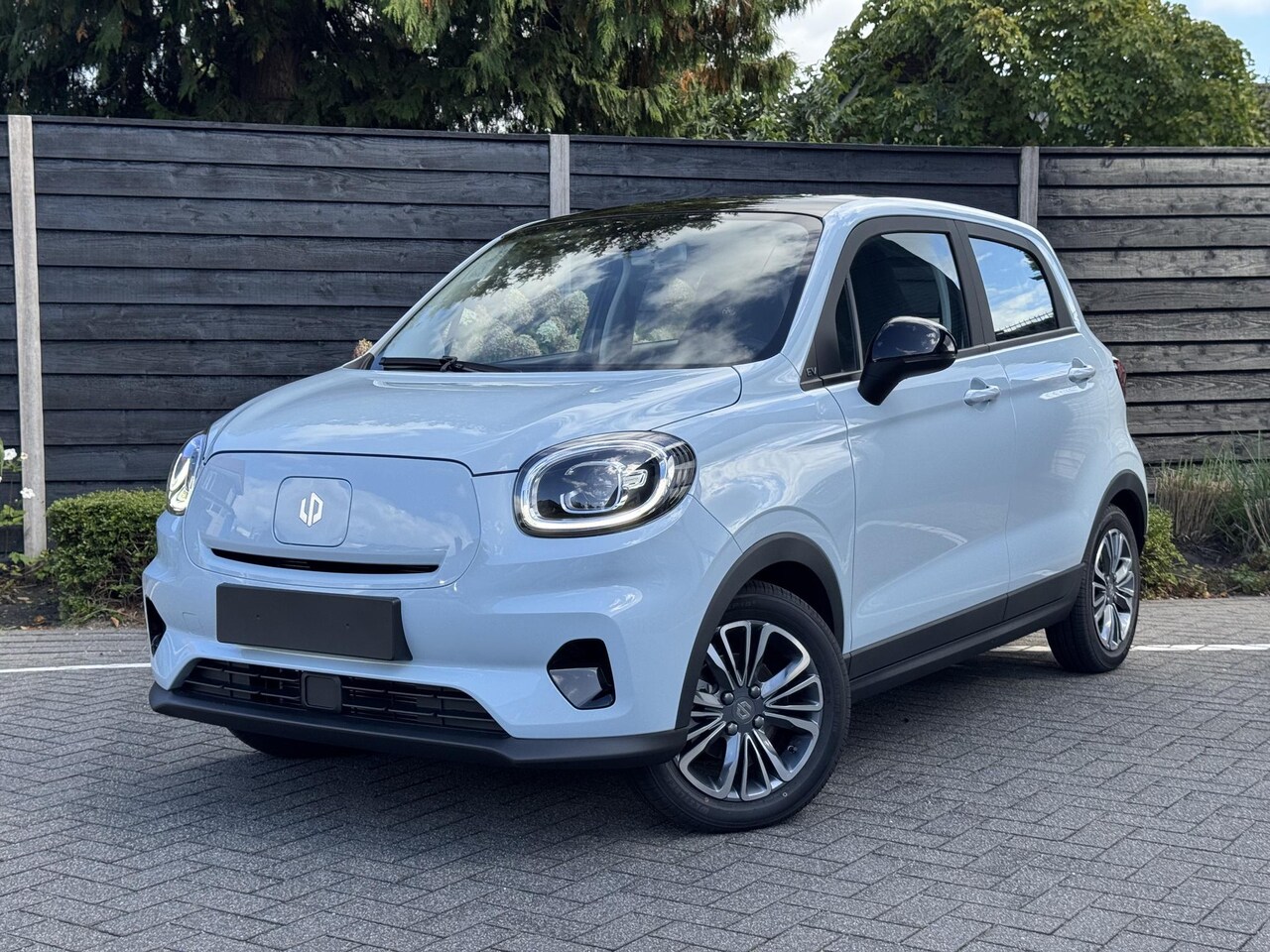 Leapmotor T03 - Design 37.3 kWh 95PK Automaat Navigatie, Camera achter, Parkeerhulp achter, Audio, Keyless - AutoWereld.nl