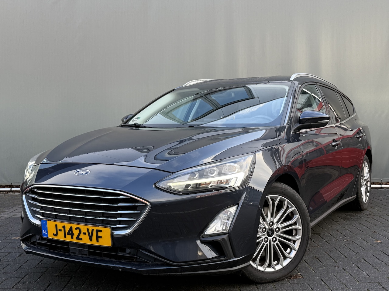 Ford Focus Wagon - BWJ 2020 1.0 126 PK EcoBoost Titanium Business AUTOMAAT | TREKHAAK | FULL LED | CAMERA | K - AutoWereld.nl