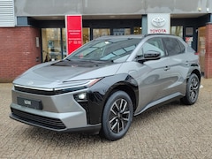 Toyota bZ4X - DYNAMIC 73 kWh MODEL 2026 NIEUW OP VOORRAAD 360° CAMERA STOELVERW BLIND SPOT KEYLESS EL-ST