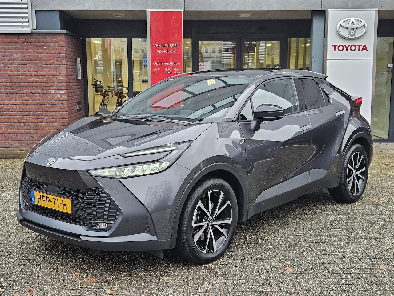 Toyota C-HR - 2.0 Plug-in Hybrid 220 DYNAMIC WARMTEPOMP STOEL/STUURVERW 18'' LM-VELGEN NAVI CAMERA PARK- - AutoWereld.nl