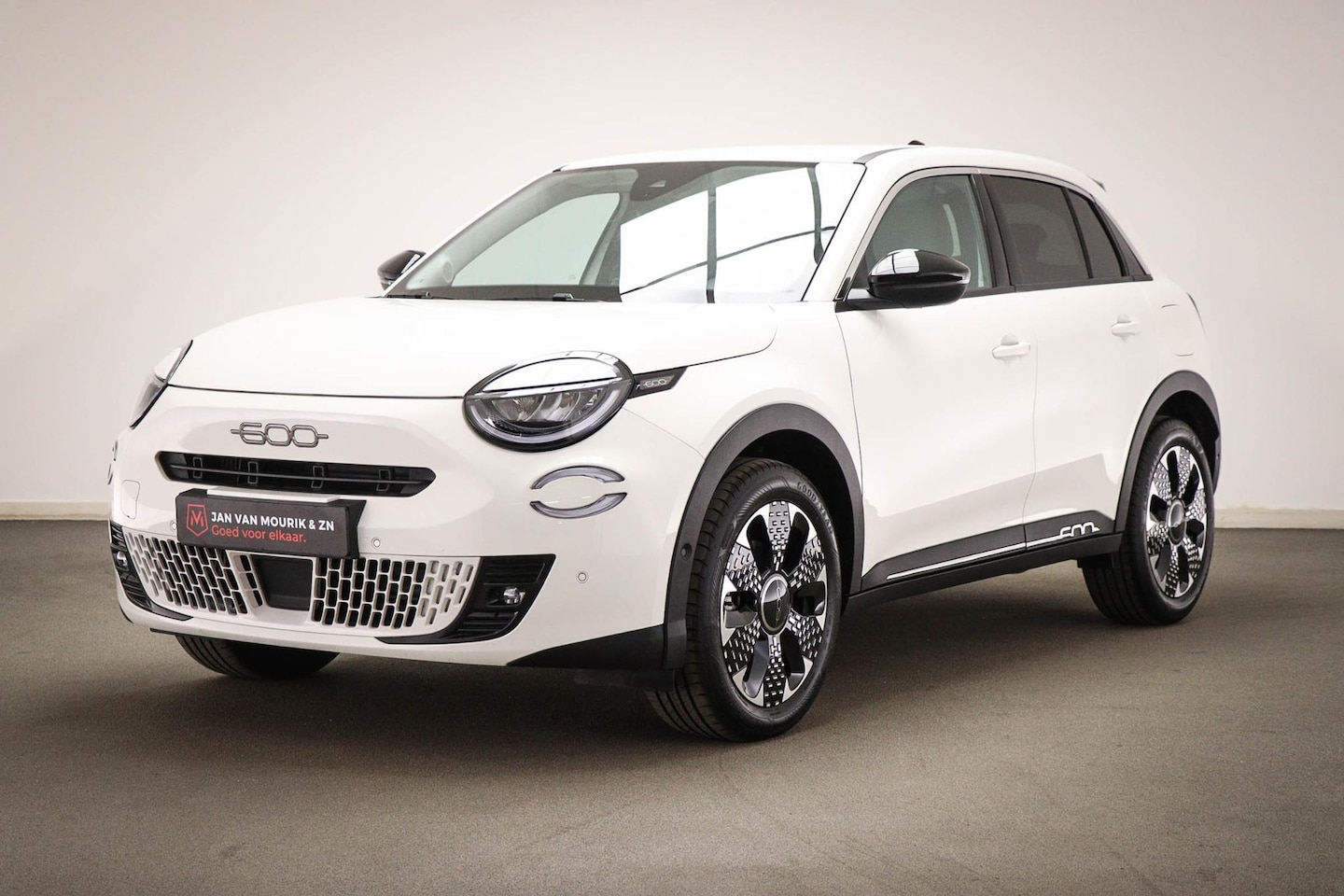 Fiat 600 - 1.2 Hybrid La Prima | MASSAGE | NAVIGATIE | DAB | APPLE | CAMERA - AutoWereld.nl