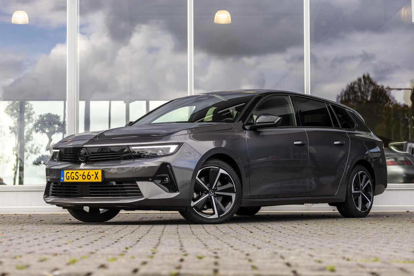 Opel Astra Sports Tourer - 1.2 Turbo Hybrid GS | Head-up | 360° camera - AutoWereld.nl
