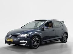 Volkswagen Golf - 1.4 TSI GTE 204 PK | Panoramadak | Leder | Navigatie | Camera |